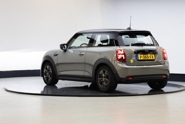 Mini Electric Essential 33 kWh