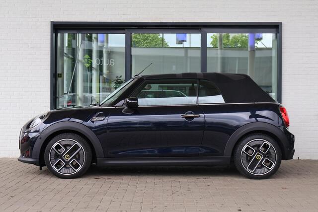 Mini Electric Cabrio MINI Yours | Harman Kardon | Active Cruise Control | Apple Carplay | Stoelverwarming