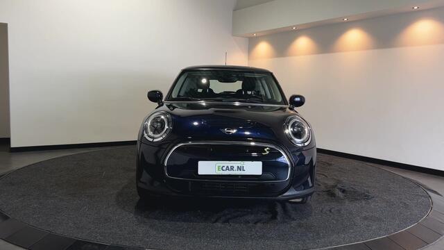 Mini Electric MINI Electric Collection 33 kWh | Head-up Display | Achteruitrijcamera | Digitaal dashboard | Soh (batterijcheck) Waarde 93,1 %