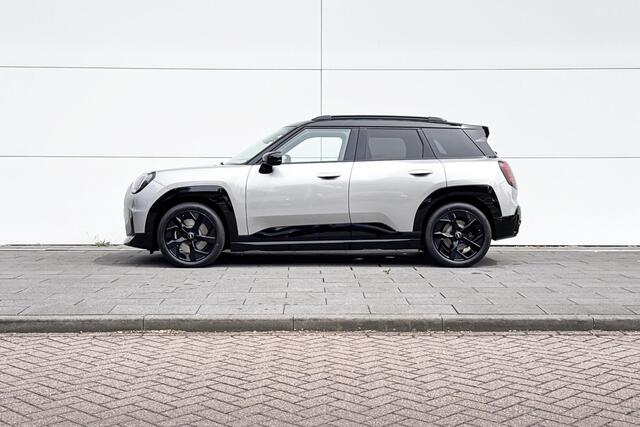 Mini Electric Aceman SE John Cooper Works M 54.2 kWh | 18 Inch John Cooper Works Slide Spoke black