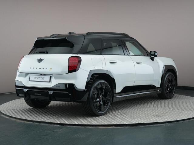 Mini Electric Aceman SE John Cooper Works 54.2 kWh Pakket M | Panoramadak | Comfort Access | Getint glas |