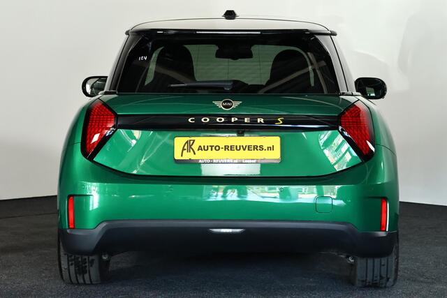 Mini Electric 3-Deurs Cooper SE Favoured XL 54.2 kWh HUD / Leder / Pano / H&K / ACC / 360 Cam