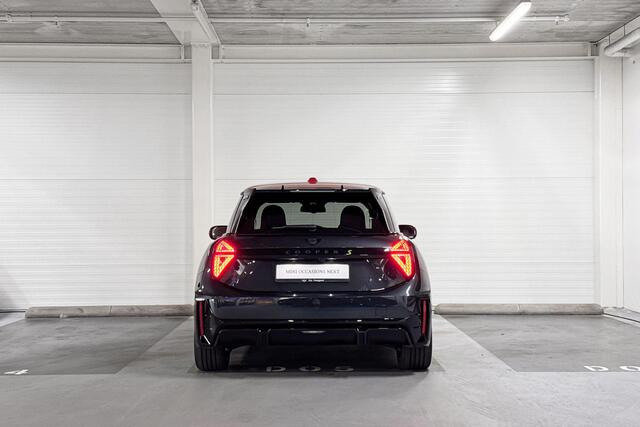 Mini Electric 3-Deurs Cooper SE John Cooper Works | Pakket XL | Harman/Kardon | Panoramadak |