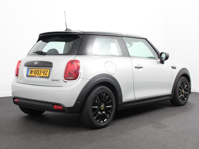 Mini Electric Business Edition 33 kWh SOH 96% Navigatie Climate Control Lichtmetalen Velgen Dab Parkeer sensoren