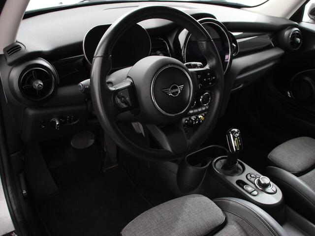 Mini Electric Business Edition 33 kWh SOH 96% Navigatie Climate Control Lichtmetalen Velgen Dab Parkeer sensoren