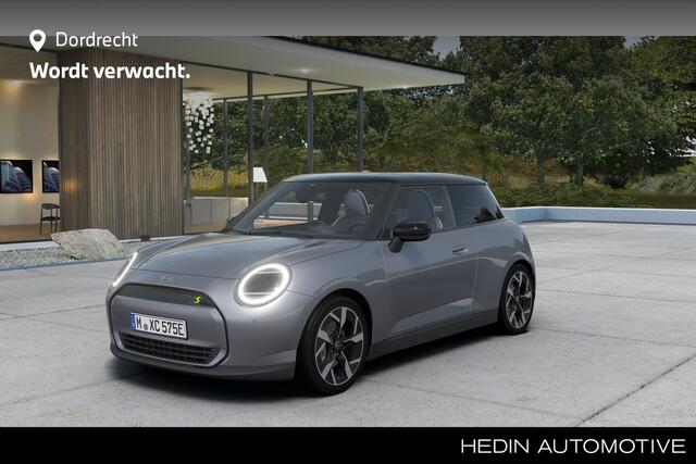 Mini Electric 3-Deurs Cooper SE Classic M 54.2 kWh Panoramadak | Head-Up Display | Comfort Access | Achteruitrijcamera | Stoel/stuurverwarming