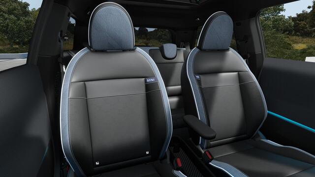 Mini Electric 3-deurs Cooper SE | Panorama Dak | Stoelverwarming | Sportstuur