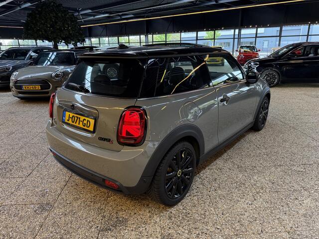 Mini Electric Yours 33 kWh | Pano | HUD | Harman & Kardon | Black Optic | Viritual Cockpit |
