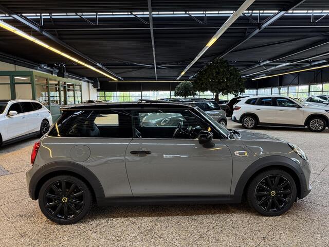 Mini Electric Yours 33 kWh | Pano | HUD | Harman & Kardon | Black Optic | Viritual Cockpit |