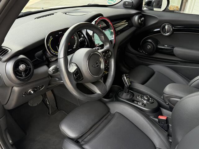 Mini Electric Cooper SE Classic Trim 33kW | PANORAMA | KEYLESS | HARMAN KARDON | LEDER | APPLE CARPLAY |