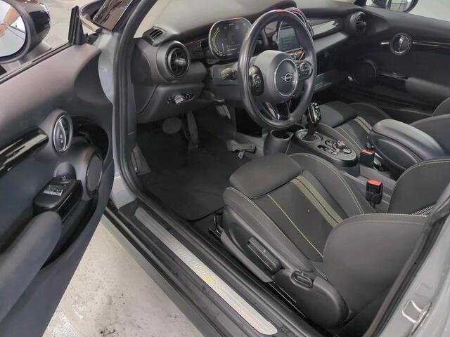 Mini Electric Basic 33 kWh NL AUTO | NAVI | LED SPORT STOELEN