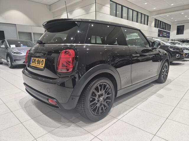 Mini Electric MINI Electric 33 kWh Navigatie | Leder interieur | Comfort stoelen | Apple/ Andriod | Dealer onderhouden |