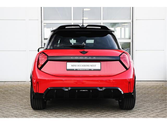 Mini John Cooper Works Hatchback C JCW Automaat / Panoramadak / JCW Sportstoelen / LED / Parking Assistant / Head-Up / Comfort Access / Stoelverwarming