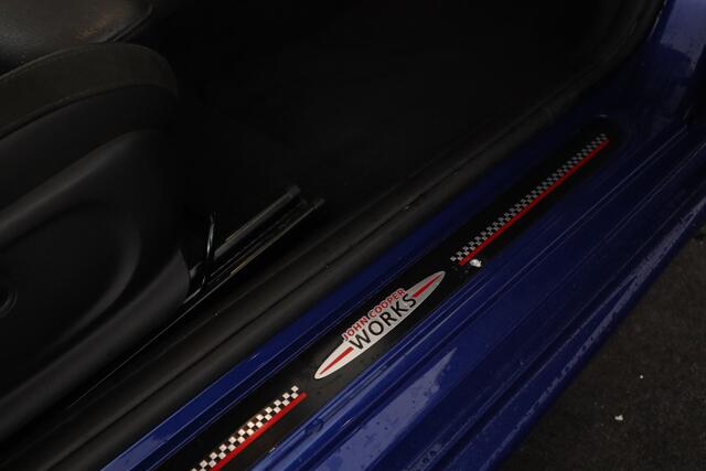 Mini John Cooper Works Mini Cabrio 1.5 Chili JCW John Cooper works pakket, Leer, Vlimate, etc. etc.