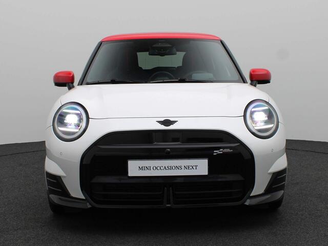 Mini John Cooper Works E Cooper Pakket XL + Glazen panoramadak + Driving Assistant Plus + Harman Kardon + Parking Assistant Plus + Massage + Camera + 18''