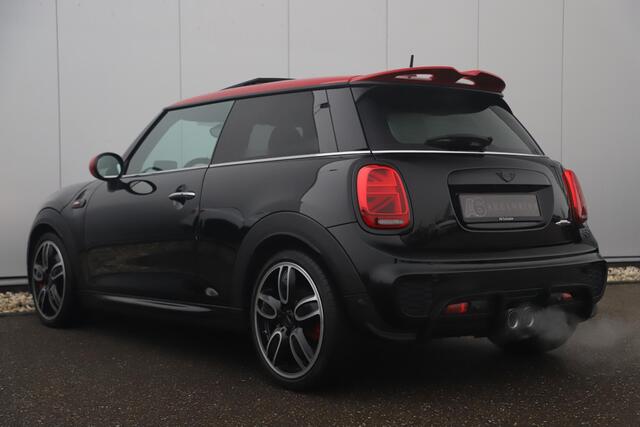Mini John Cooper Works Mini 2.0 Chili 286PK Automaat Panoramadak Keyless Navigatie Camera Sportstoelen Draadloos Carplay Klep Uitlaat Downpipe Eventuri Intake Head Up Display Stoelverwarming