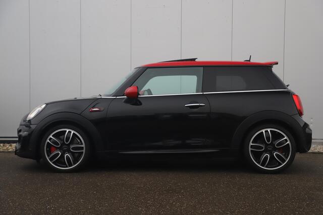 Mini John Cooper Works Mini 2.0 Chili 286PK Automaat Panoramadak Keyless Navigatie Camera Sportstoelen Draadloos Carplay Klep Uitlaat Downpipe Eventuri Intake Head Up Display Stoelverwarming