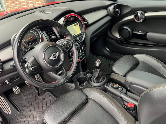 Mini John Cooper Works Mini 1.5 Chili JCW PANO / LED / LEER / NAVI