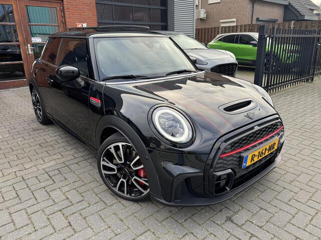 Mini John Cooper Works Mini 2.0 Essential | NAP | VOL | Eerste Eigenaar |
