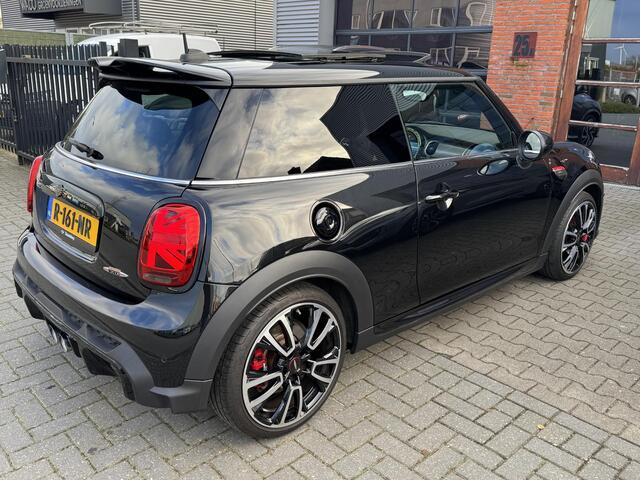 Mini John Cooper Works Mini 2.0 Essential | NAP | VOL | Eerste Eigenaar |