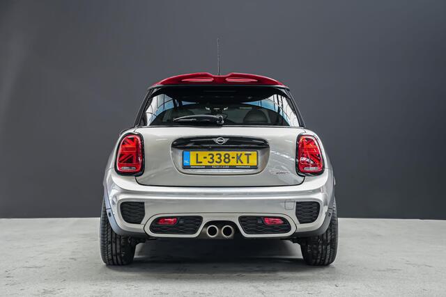 Mini John Cooper Works 2.0 230pk Chili AUTOMAAT |panoramadak|head-up|Harman & Kardon|lederen bekleding|adaptive cruise control|Apple Carplay|dealer onderhouden|18"|