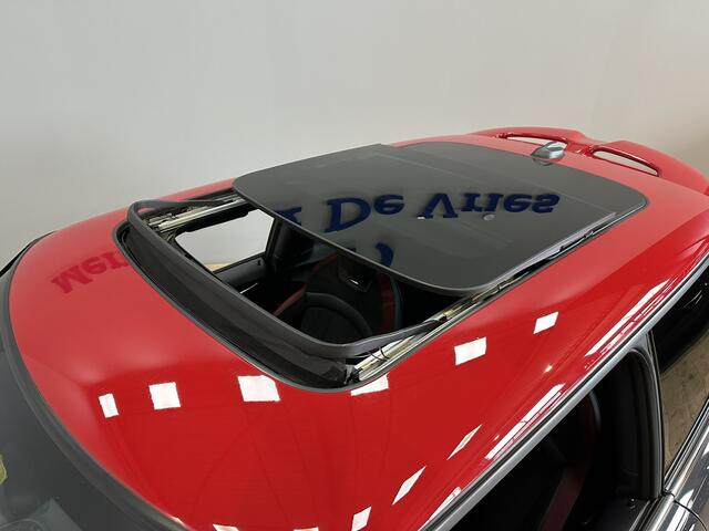 Mini John Cooper Works 2.0 231 PK JCW | Airco ECC | Sportstoelen | LED | Panorama | Harman Kardon | Camera | Head Up | Keyless | Cruise control | Navigatie | Isofix | NAP |