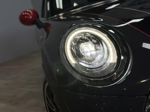Mini John Cooper Works 2.0 231 PK JCW | Airco ECC | Sportstoelen | LED | Panorama | Harman Kardon | Camera | Head Up | Keyless | Cruise control | Navigatie | Isofix | NAP |