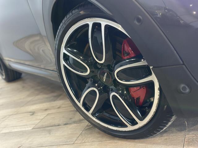 Mini John Cooper Works 2.0 231 PK JCW | Airco ECC | Sportstoelen | LED | Panorama | Harman Kardon | Camera | Head Up | Keyless | Cruise control | Navigatie | Isofix | NAP |