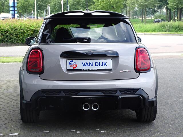 Mini John Cooper Works Mini 2.0 231 pk JCW Pack Kuipstoelen Adaptive Cruis Driv.Ass. Apple CarPlay 17" LM Velgen