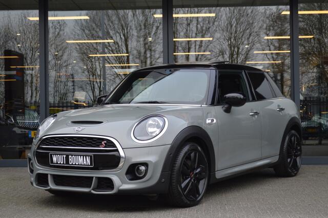 Mini John Cooper Works S 2.0 192 pk JCW Aut. Panorama Leder Head-Up CarPlay Keyless Pdc