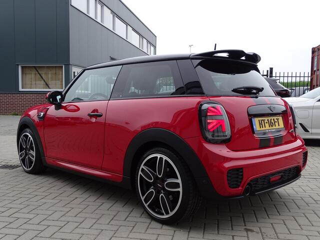 Mini John Cooper Works Mini JCW 1.5 Amsterdam editie, Sport Interieur, Multimedia, Navigatie, Head-up display, 6-bak, Airco/ECC, CruiseControl, LM-velgen, Parkeersensoren