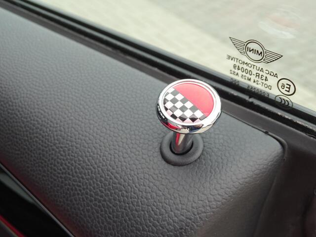 Mini John Cooper Works Mini JCW 1.5 Amsterdam editie, Sport Interieur, Multimedia, Navigatie, Head-up display, 6-bak, Airco/ECC, CruiseControl, LM-velgen, Parkeersensoren