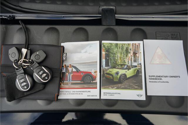 Mini John Cooper Works Mini Cabrio 2.0 CarPlay ACC Adaptief Onderstel