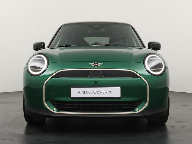 Mini John Cooper Works E Cooper M 40.7 kWh | Stuur- Stoelverwarming | Achteruitrijcamera |