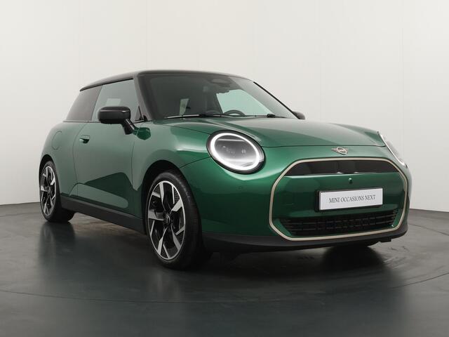Mini John Cooper Works E Cooper M 40.7 kWh | Stuur- Stoelverwarming | Achteruitrijcamera |