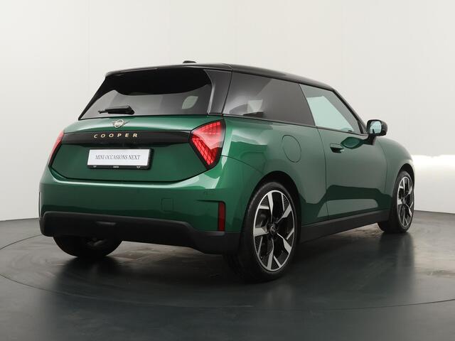 Mini John Cooper Works E Cooper M 40.7 kWh | Stuur- Stoelverwarming | Achteruitrijcamera |