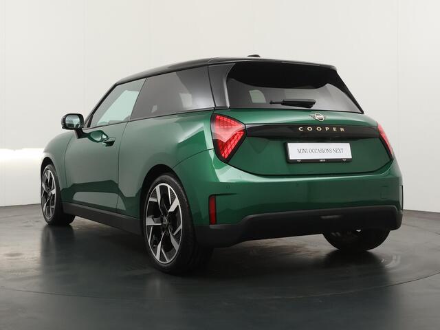 Mini John Cooper Works E Cooper M 40.7 kWh | Stuur- Stoelverwarming | Achteruitrijcamera |