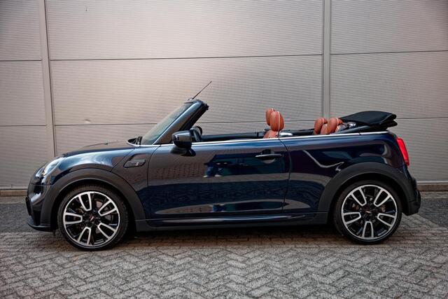 Mini John Cooper Works Mini Cabrio 2.0 S JCW Pack 18" LM velgen, digitaal dash, Leren bekleding, enz