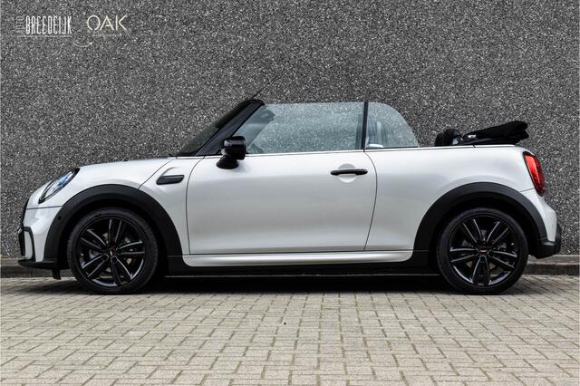 Mini John Cooper Works Cabrio 1.5 Aut. | JCW-Trim | Navigatie | ACC | Camera | LED | 17"LM | White Silver