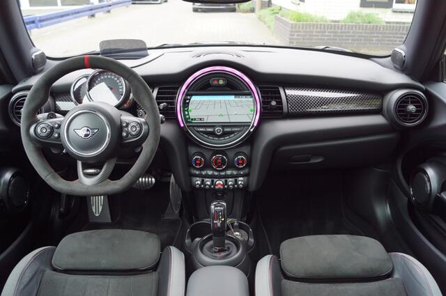 Mini John Cooper Works 2.0 Automaat (231pk) Pano/Kuipstoelen/JCW Pro/JCW uitlaat/ACC