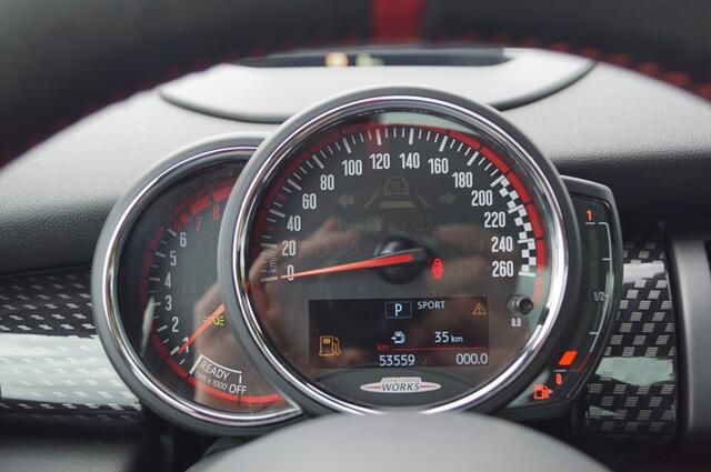 Mini John Cooper Works 2.0 Automaat (231pk) Pano/Kuipstoelen/JCW Pro/JCW uitlaat/ACC