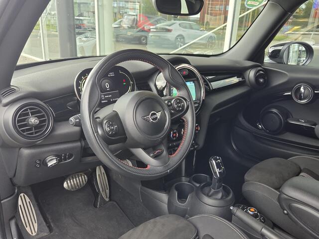 Mini John Cooper Works Mini 1.5 JCW Dalston Navi PDC