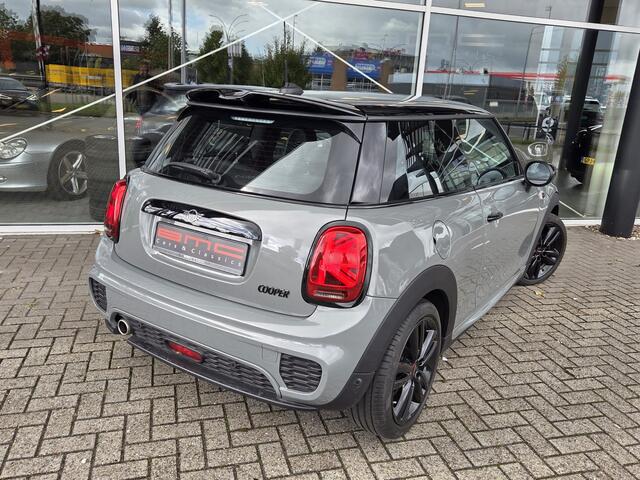 Mini John Cooper Works Mini 1.5 JCW Dalston Navi PDC