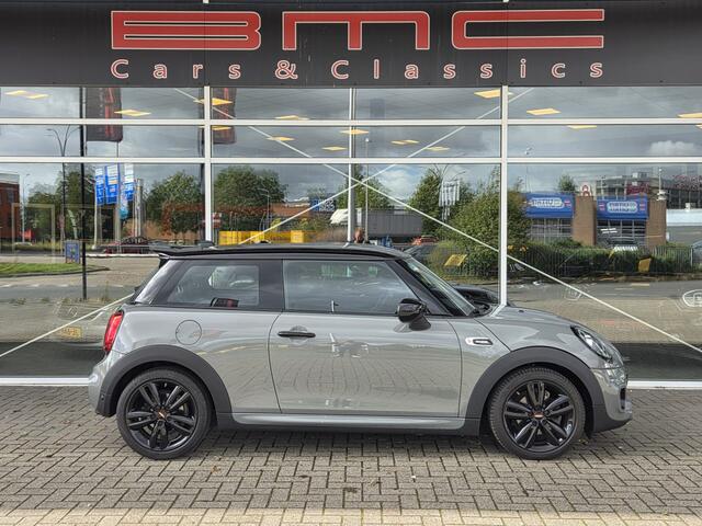 Mini John Cooper Works Mini 1.5 JCW Dalston Navi PDC