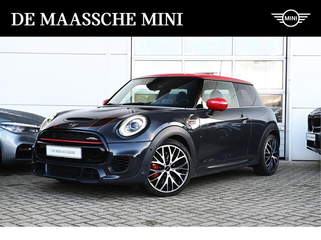 Mini John Cooper Works Hatchback Chili Automaat / Panoramadak / Achteruitrijcamera / JCW Sportstoelen / Head-Up / Adaptieve LED / Comfort Access / Active Cruise Control