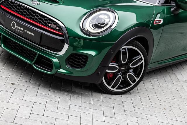 Mini John Cooper Works Mini Cabrio 2.0 Chili | 231pk | Harman/Kardon | Adaptieve Cruise Control | Sfeerverlichting | Sportstoelen | Union Jack Achterlichten | HUD | Groot Navigatie |