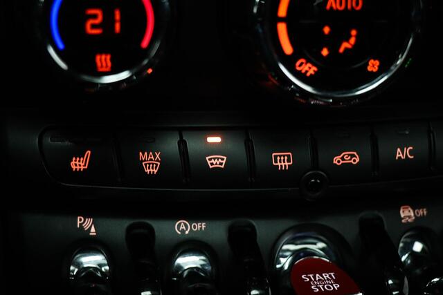 Mini John Cooper Works Mini 2.0 Chili | DRIVER ASSISTANCE PACK | PANORAMADAK | HEAD UP | DAB | APPLE