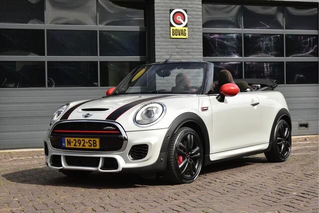 Mini John Cooper Works Cabrio Mini 2.0 Chili