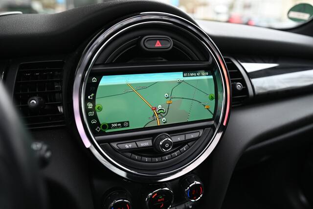 Mini John Cooper Works Hatchback S JCW Automaat / Panoramadak / LED / Harman-Kardon / Park Assistant / Comfortstoelen / Comfort Access / Head-Up / Stoelverwarming