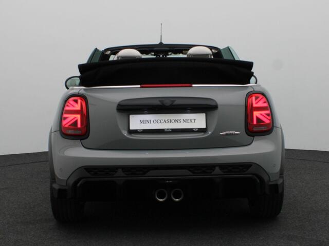 Mini John Cooper Works Cabrio Comfort Plus Pakket + Driving Assistant Plus Pakket + Connected Navigation Plus Pakket + Stuurwielrand Verwarmd + Visibility Package + Active Cruise Control + DAB + Head-Up Display + 18''